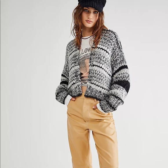 Free People Sweaters - NWOT Free People Wanderer Cardi Chunky Cardigan Sweater Z84-14